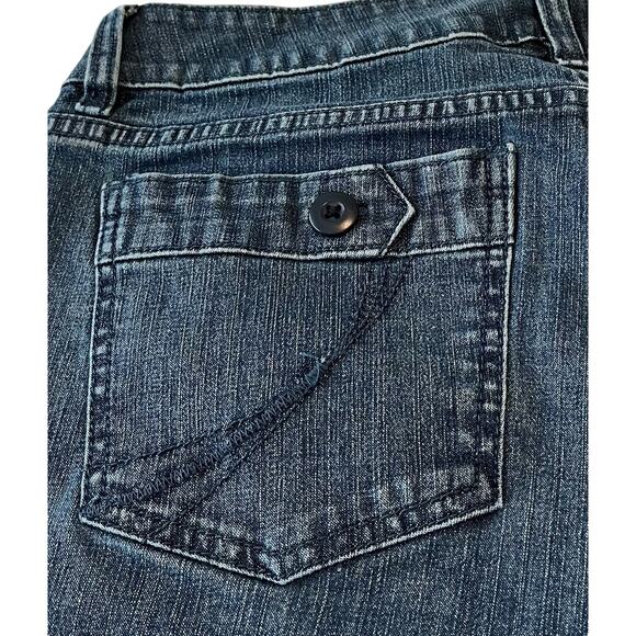 ELLE HIGH-RISE CAPRI JEANS, WOMENS, 8 (32 WAIST), DENIM BLUE-SLIGHTLY DISTRESSED - Picture 7 of 11